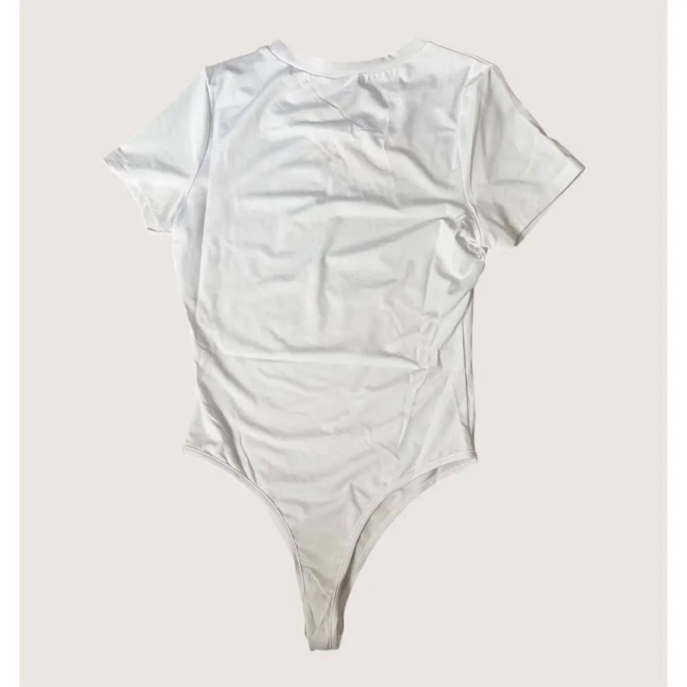 Daisy White Short Sleeve Bodysuit M NWT Two Snap Closure DB3417 Solid - Picture 5 of 5